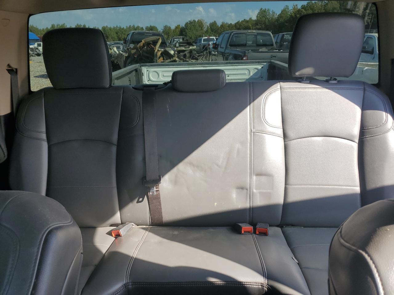 2019 RAM 2500 VIN 3C6UR5HL8KG566299 Copart auction photo, side damage thumbnail 10