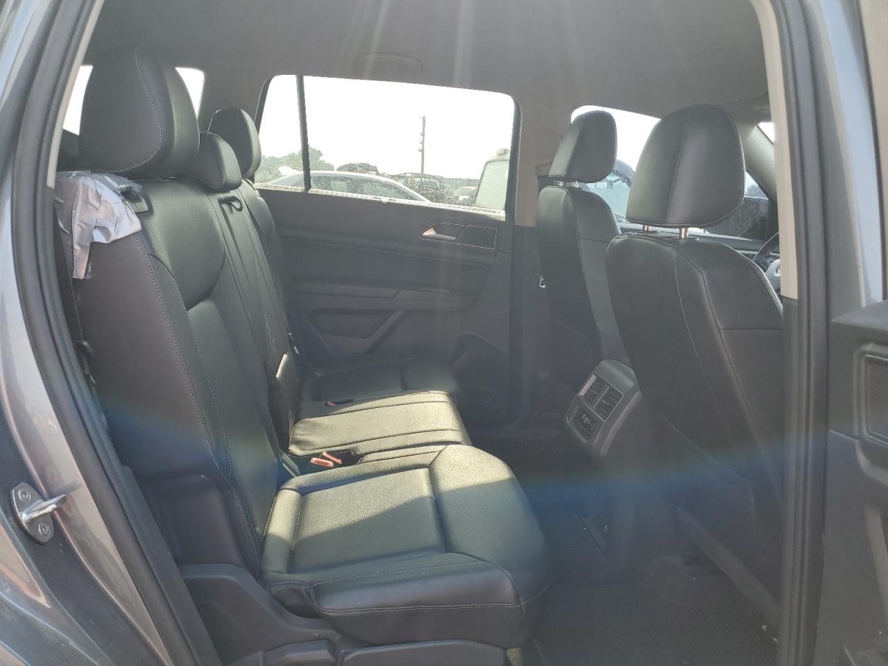 2019 Volkswagen Atlas VIN 1V2WR2CA0KC531862 Copart auction photo, all over damage thumbnail 11