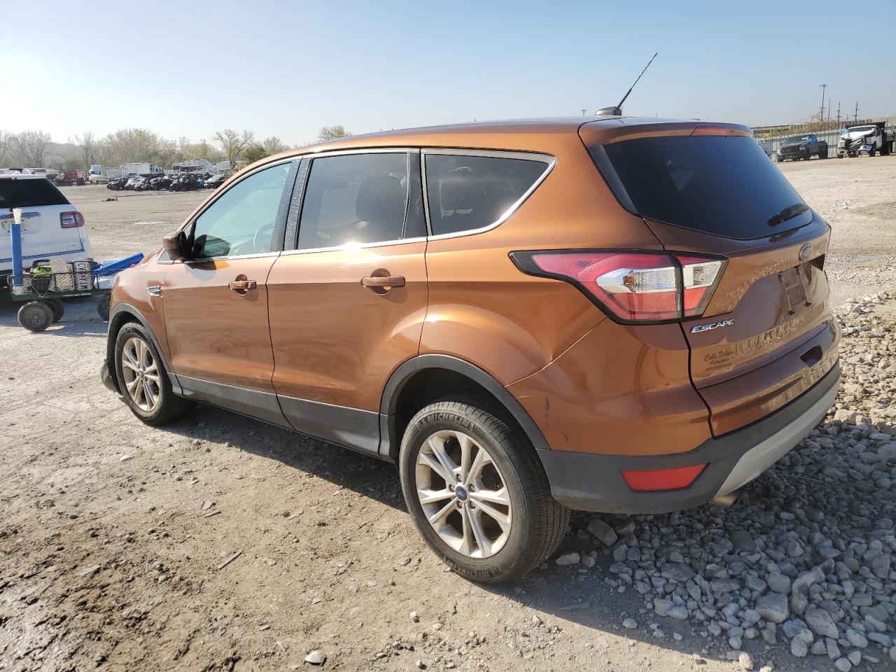2017 Ford Escape VIN 1FMCU9GD5HUD43594 Copart auction photo, front end damage thumbnail 2