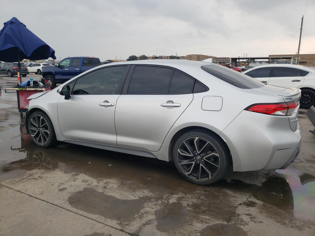 2020 Toyota Corolla VIN JTDP4RCE7LJ014006 Copart auction photo, front end / minor dent/scratches damage thumbnail 2
