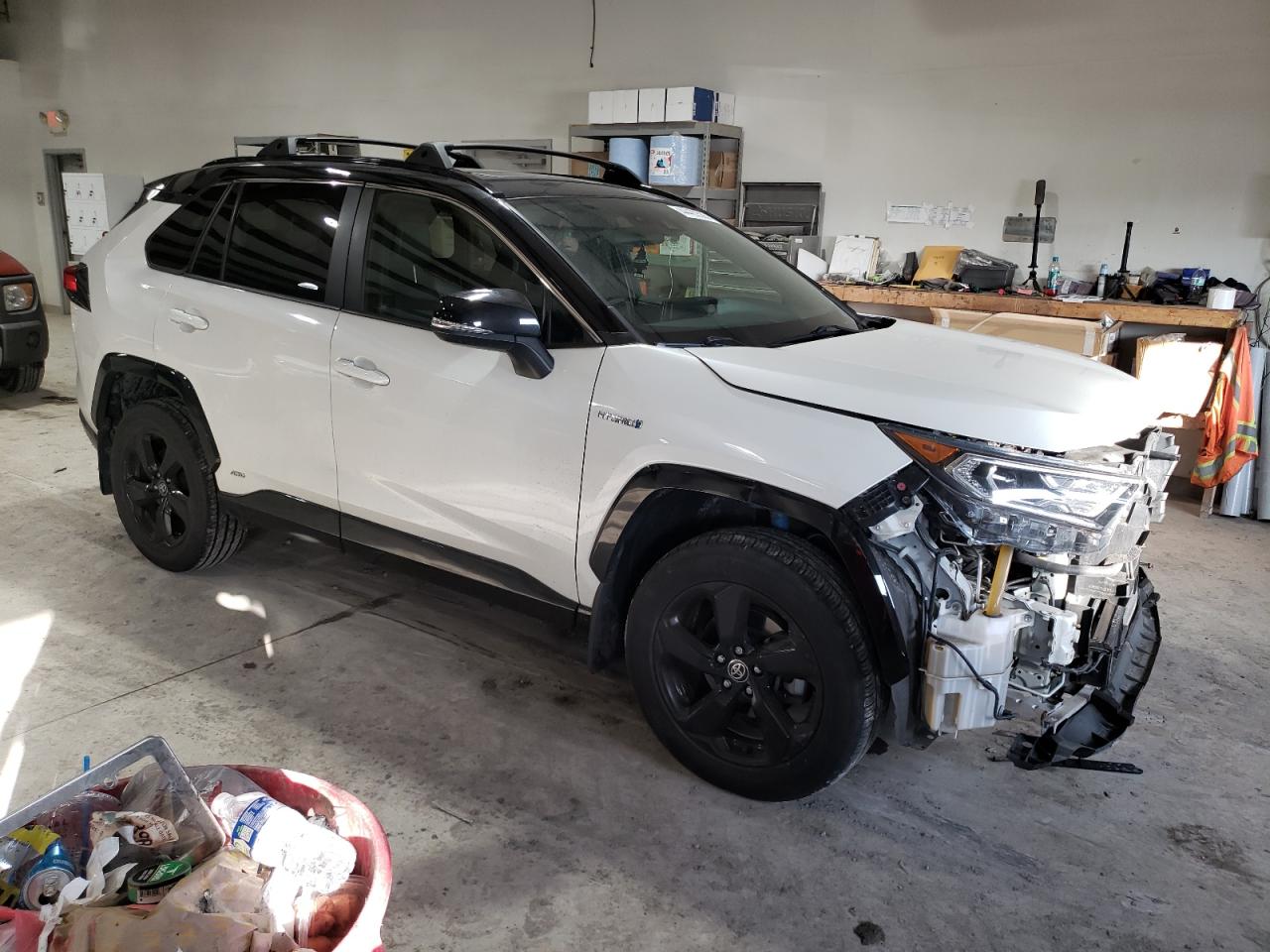 2020 Toyota RAV 4 VIN JTMEWRFV8LJ033788 Copart auction photo, front end / side damage thumbnail 4
