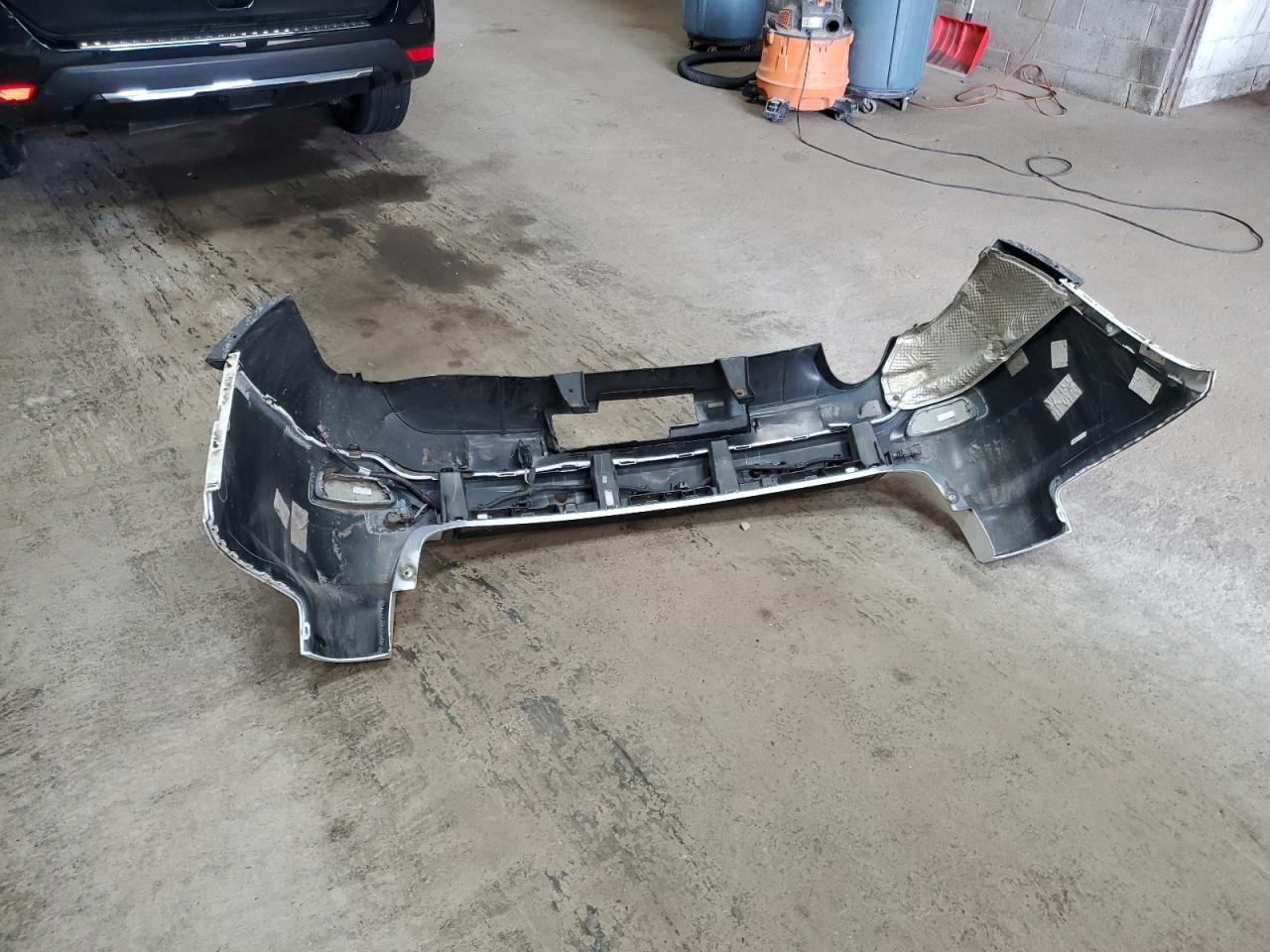 2015 Jeep Grand Cherokee VIN 1C4RJFBG7FC717939 Copart auction photo, rear end damage thumbnail 13
