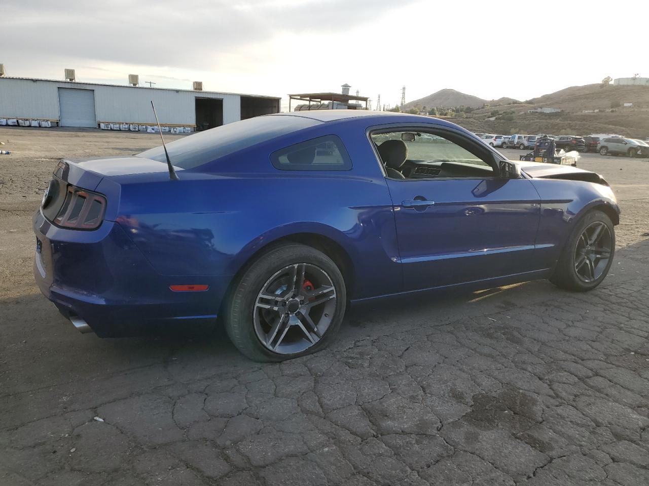 2013 Ford Mustang VIN 1ZVBP8AM7D5274967 Copart auction photo, front end damage thumbnail 3