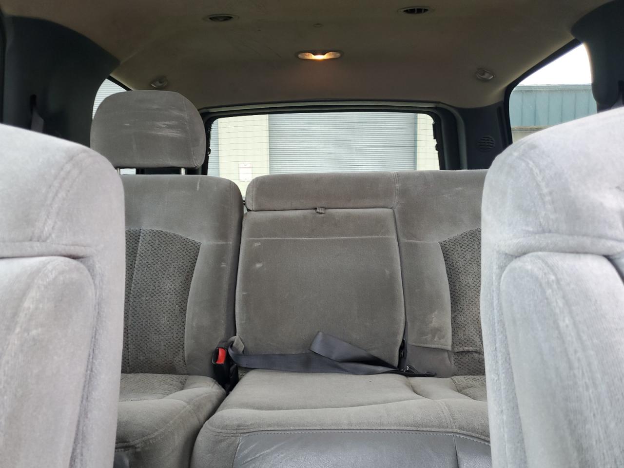 2001 Chevrolet Tahoe VIN 1GNEK13T71J206544 Copart auction photo, all over damage thumbnail 10