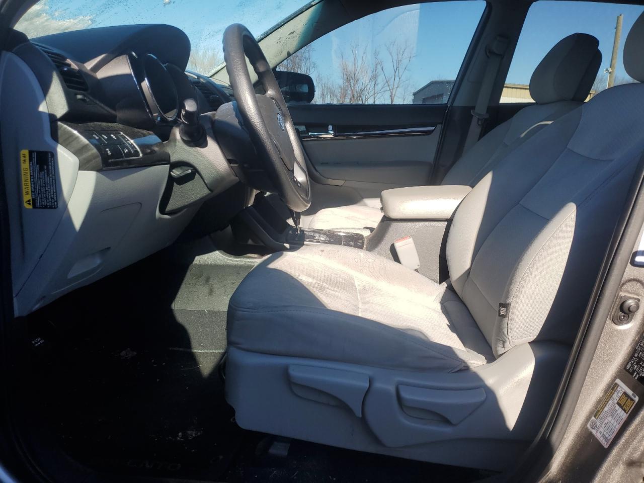 2012 KIA Sorento VIN 5XYKTDA6XCG266439 Copart auction photo, minor dent/scratches damage thumbnail 7