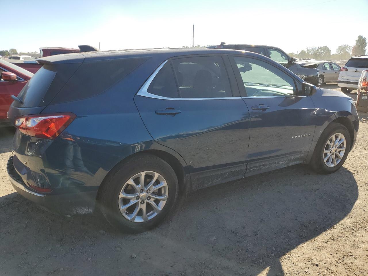 2021 Chevrolet Equinox VIN 2GNAXKEV8M6159112 Copart auction photo, side / rear end damage thumbnail 3