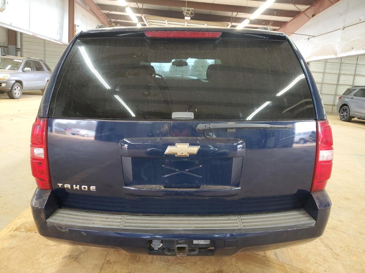 2007 Chevrolet Tahoe VIN 1GNEC13027J128766 Copart auction photo, side / undercarriage damage thumbnail 6