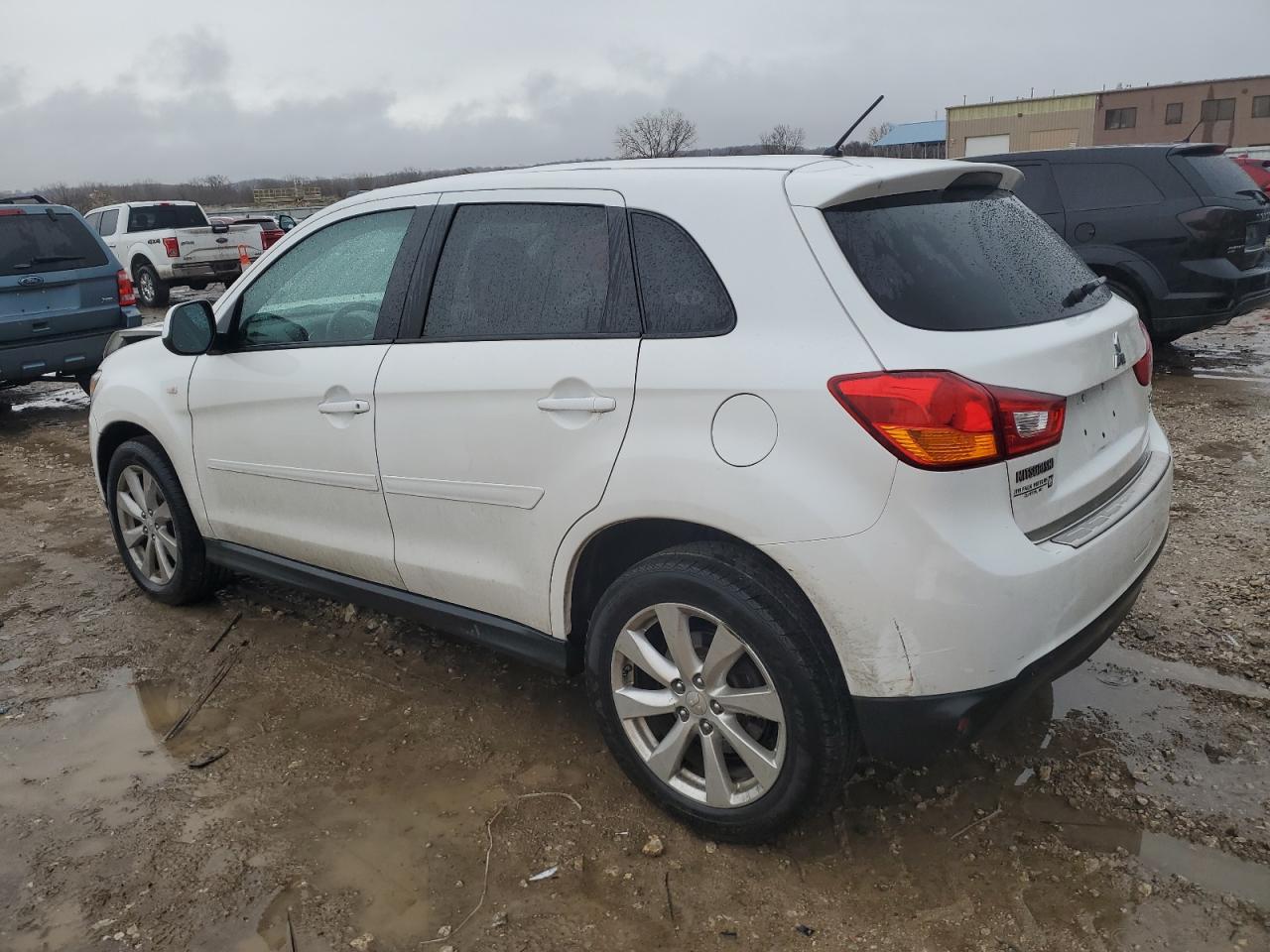 2015 Mitsubishi Outlander VIN 4A4AR3AW9FE044274 Copart auction photo, front end damage thumbnail 2