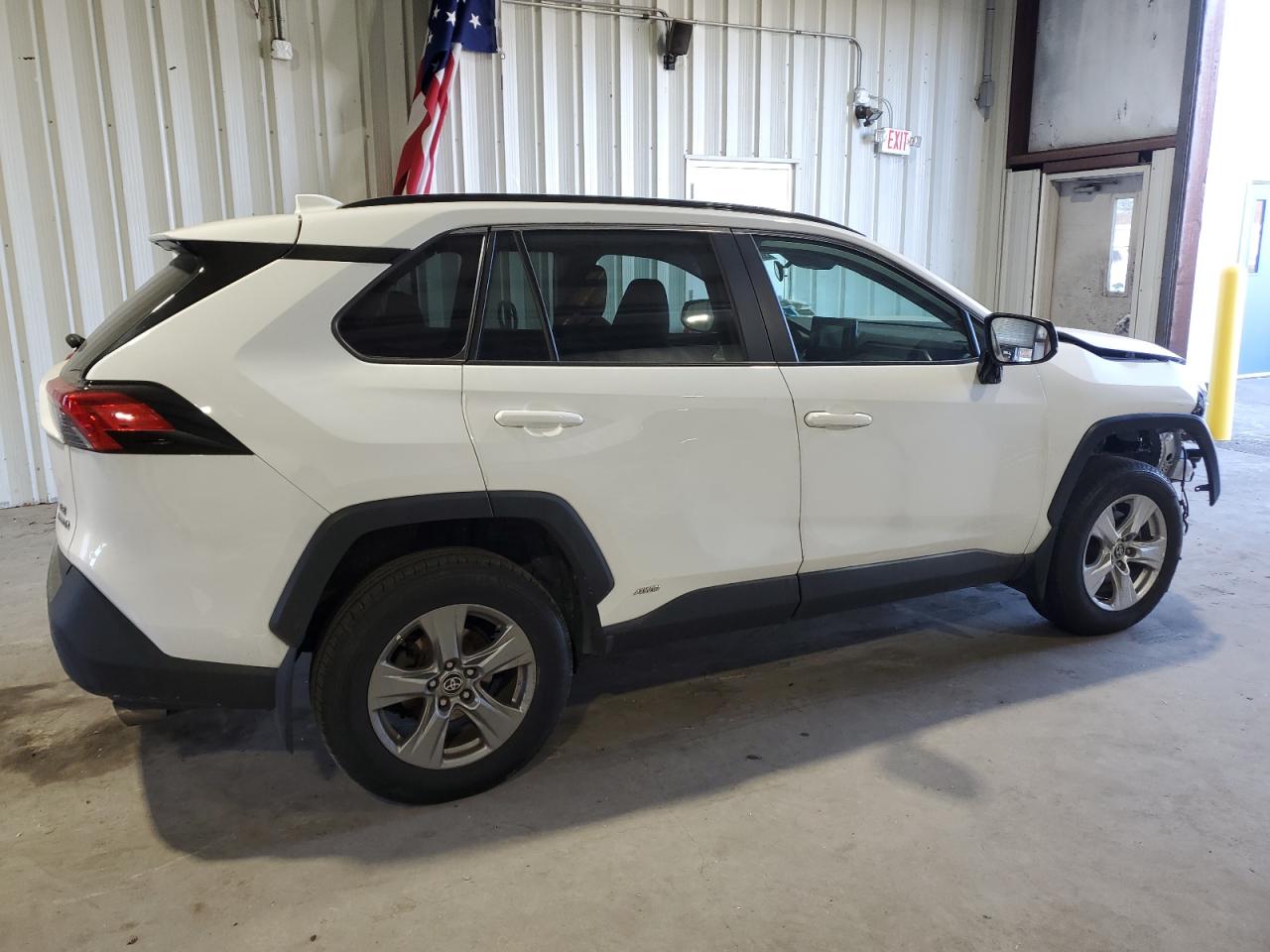 2022 Toyota RAV 4 VIN 4T3LWRFV3NU068301 Copart auction photo, front end / minor dent/scratches damage thumbnail 3