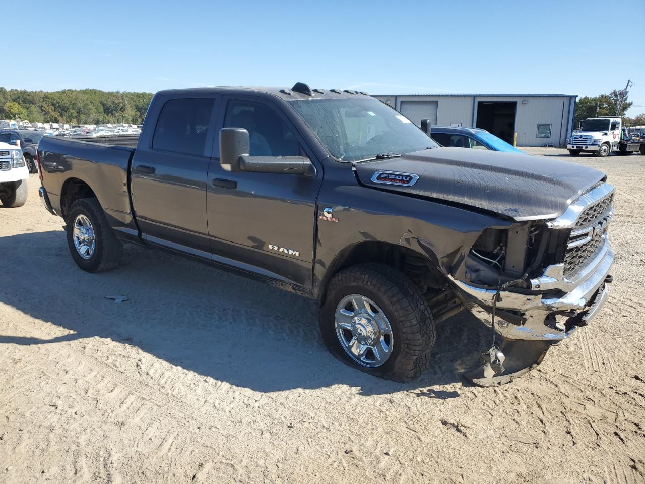 2021 RAM 2500 VIN 3C6UR5CL5MG696079 Copart auction photo, all over damage thumbnail 4
