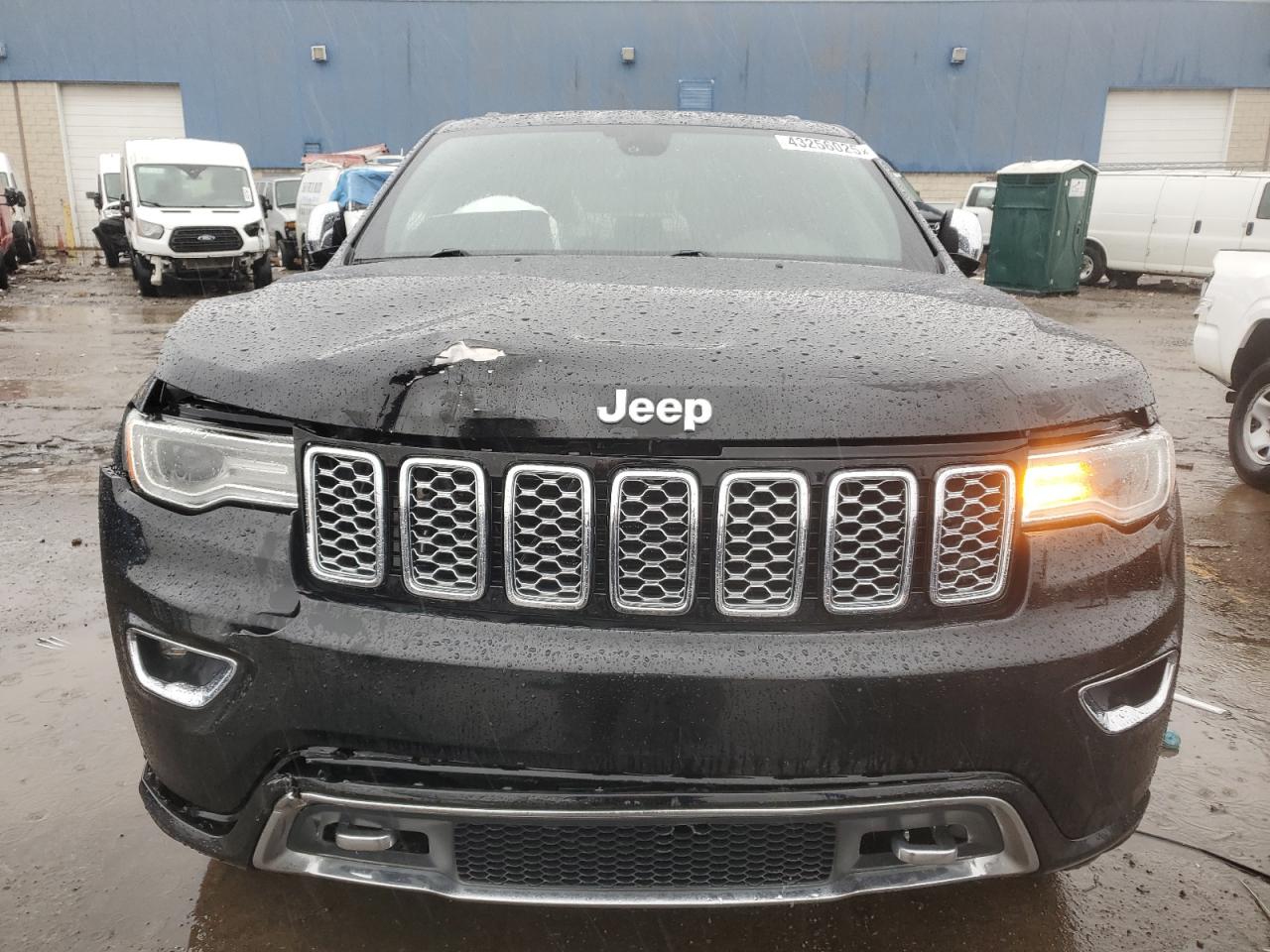 2017 Jeep Grand Cherokee VIN 1C4RJFCT2HC941621 Copart auction photo, front end damage thumbnail 5