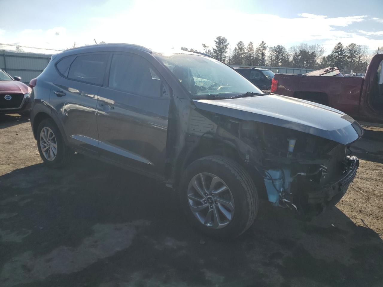 2017 Hyundai Tucson VIN KM8J3CA43HU509367 Copart auction photo, front end damage thumbnail 4