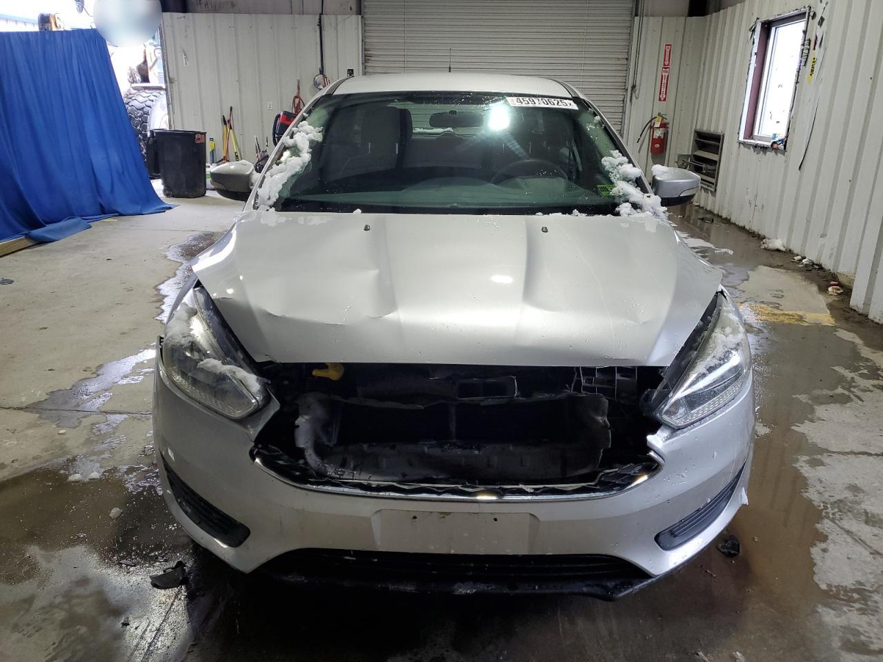 2016 Ford Focus VIN 1FADP3K24GL251793 Copart auction photo, front end damage thumbnail 5