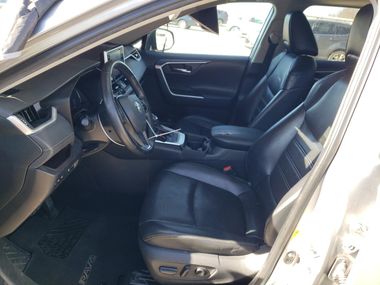 2019 Toyota RAV 4 VIN 2T3DWRFV2KW004248 Copart auction photo, front end / side damage thumbnail 7