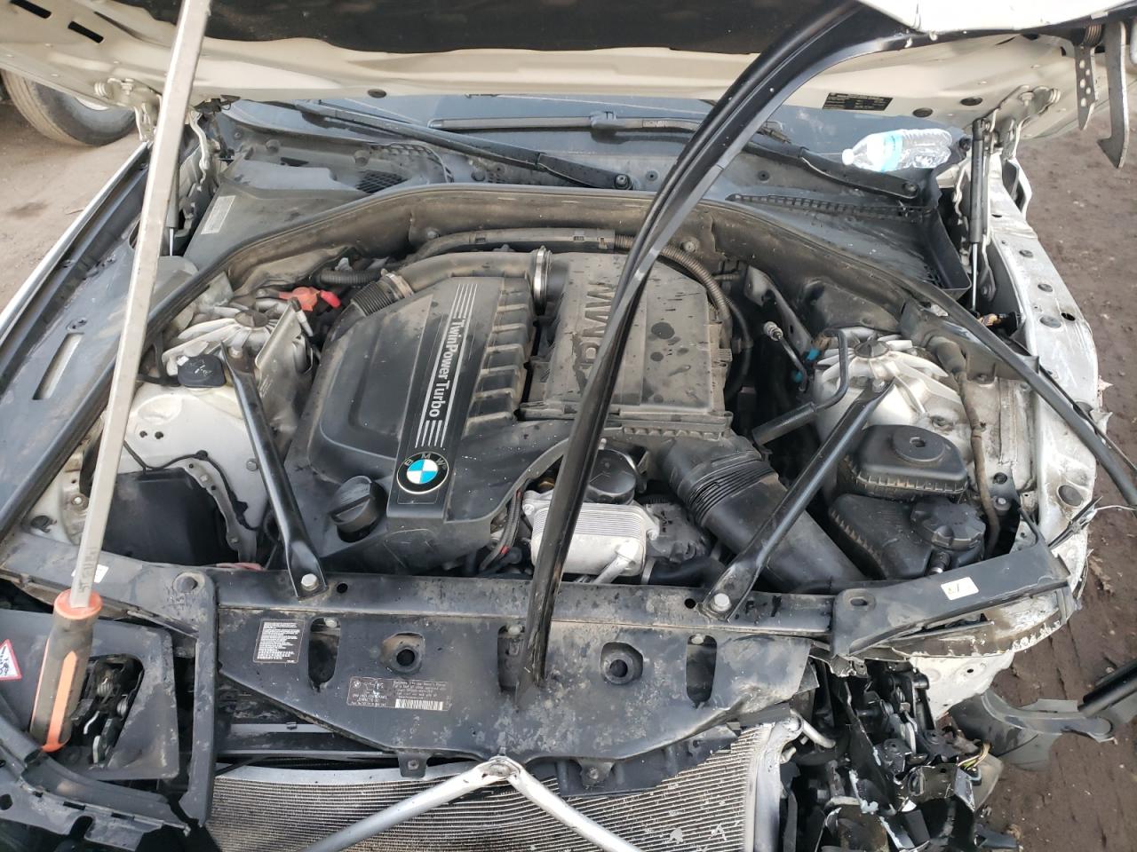 2012 BMW 5er VIN WBAFU7C54CDU57497 Copart auction photo, front end damage thumbnail 11