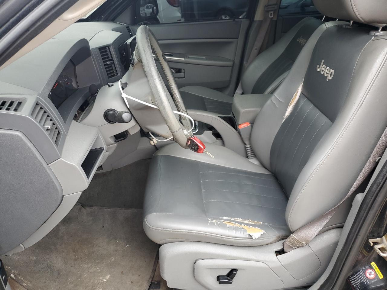 2005 Jeep Grand Cherokee VIN 1J8HR48N35C649340 Copart auction photo, minor dent/scratches damage thumbnail 7