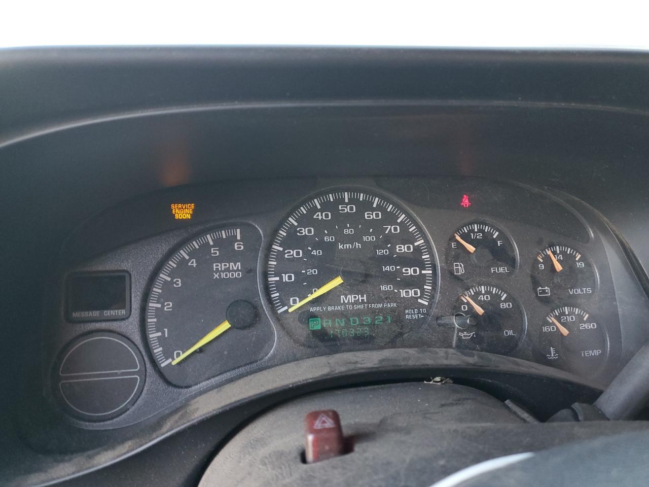 2000 GMC Sierra VIN 1GTEC14W6YZ348183 Copart auction photo, front end damage thumbnail 9