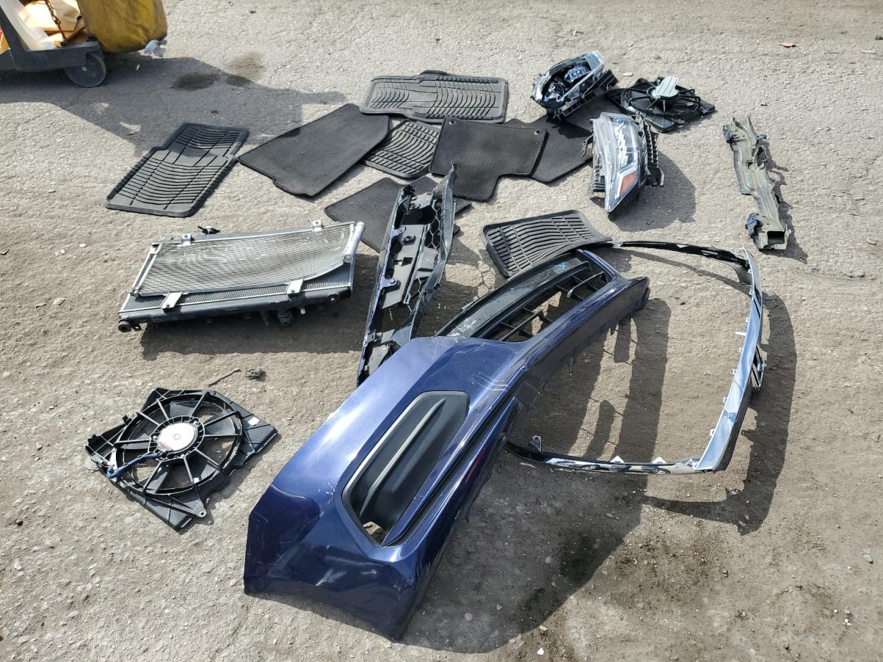 2019 Honda Accord VIN 1HGCV1F18KA052169 Copart auction photo, front end damage thumbnail 14