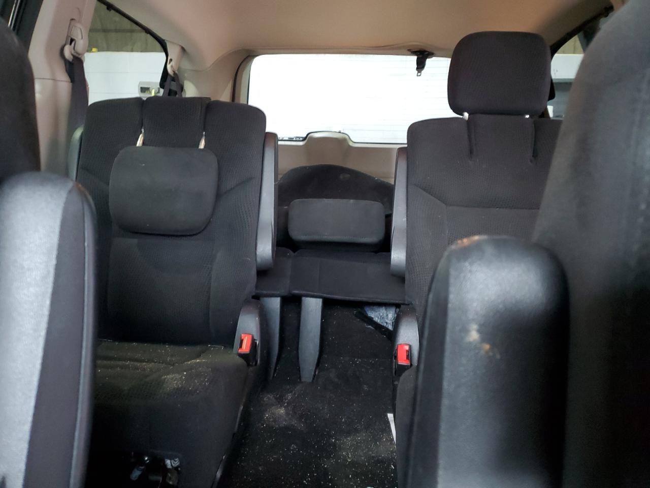 2016 Dodge Caravan VIN 2C4RDGCG0GR220400 Copart auction photo, rear end / minor dent/scratches damage thumbnail 10