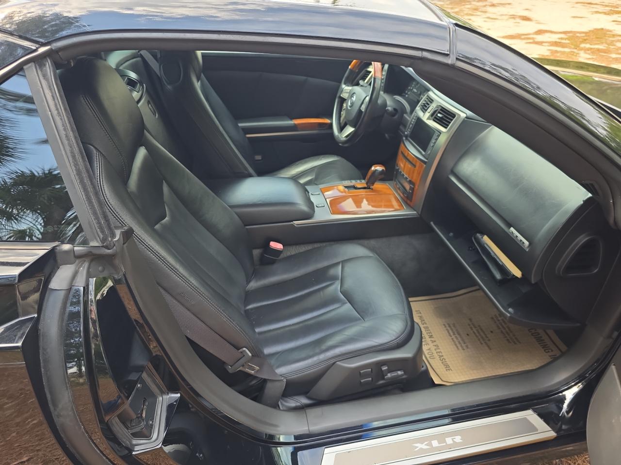 2008 Cadillac XLR VIN 1G6YV36A885600899 Copart auction photo, minor dent/scratches / normal wear damage thumbnail 5