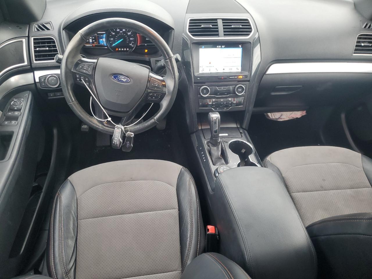 2017 Ford Explorer VIN 1FM5K8D83HGE07890 Copart auction photo, front end / side damage thumbnail 8