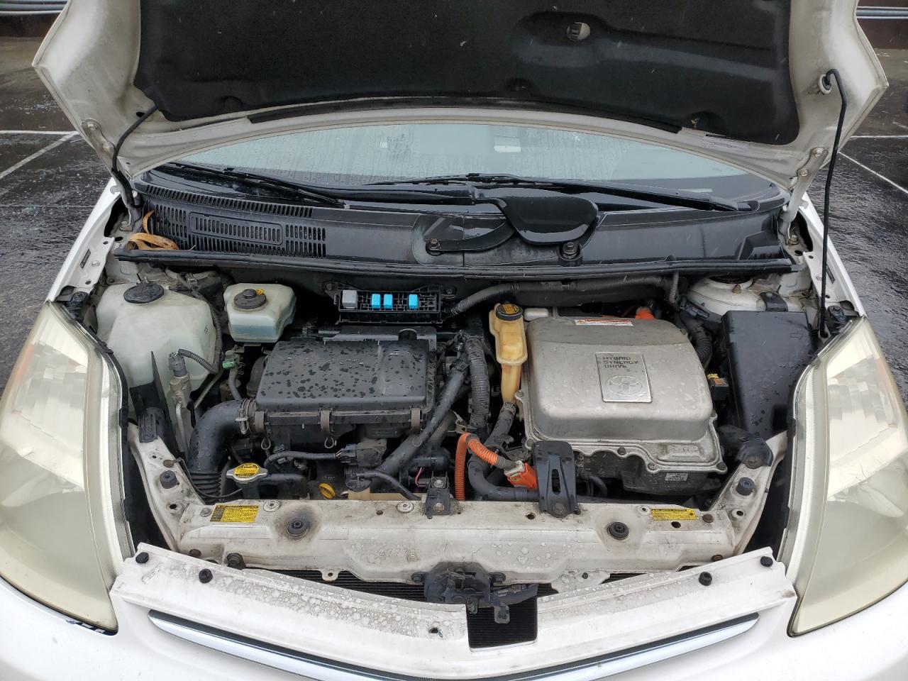 2004 Toyota Prius VIN JTDKB22U940106872 Copart auction photo, minor dent/scratches damage thumbnail 11