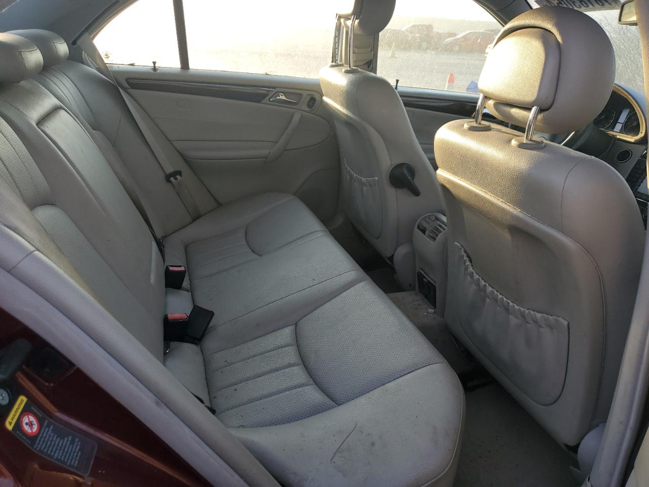 2005 Mercedes-Benz C-klasse VIN WDBRF81J65F650076 Copart auction photo, minor dent/scratches damage thumbnail 10