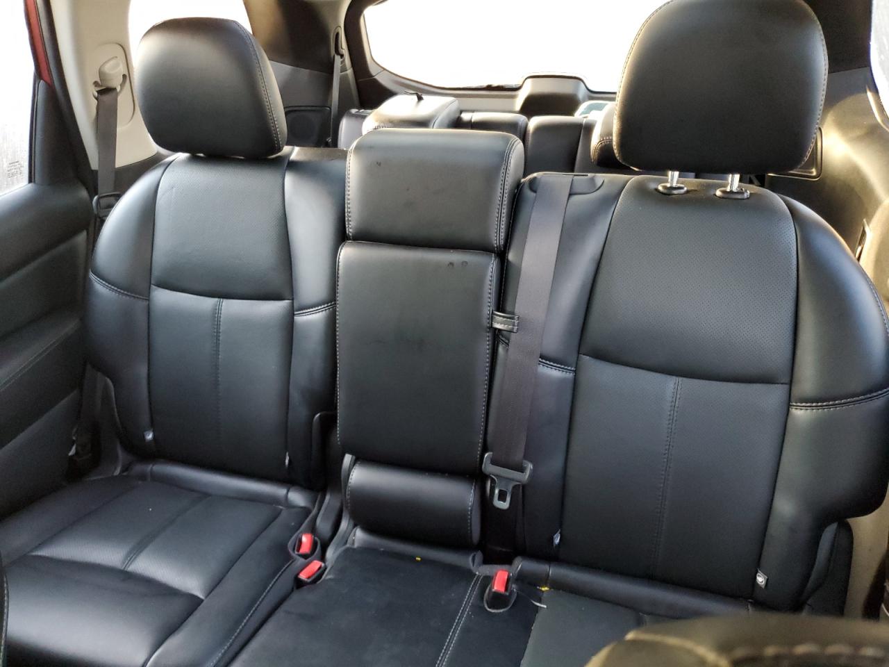 2017 Nissan Pathfinder VIN 5N1DR2MNXHC670380 Copart auction photo, water/flood damage thumbnail 10