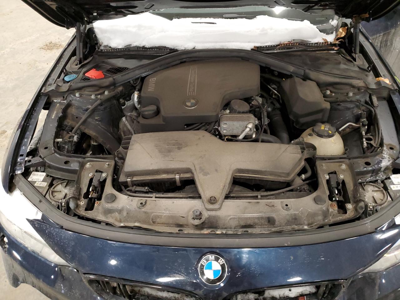 2016 BMW 4er VIN WBA4C9C51GG141484 Copart auction photo, front end / minor dent/scratches damage thumbnail 11