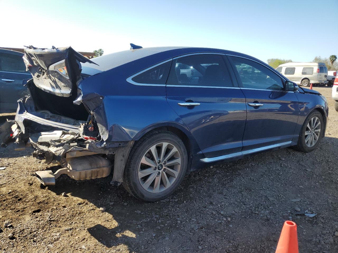 2017 Hyundai Sonata VIN 5NPE34AF0HH589346 Copart auction photo, rear end / front end damage thumbnail 3