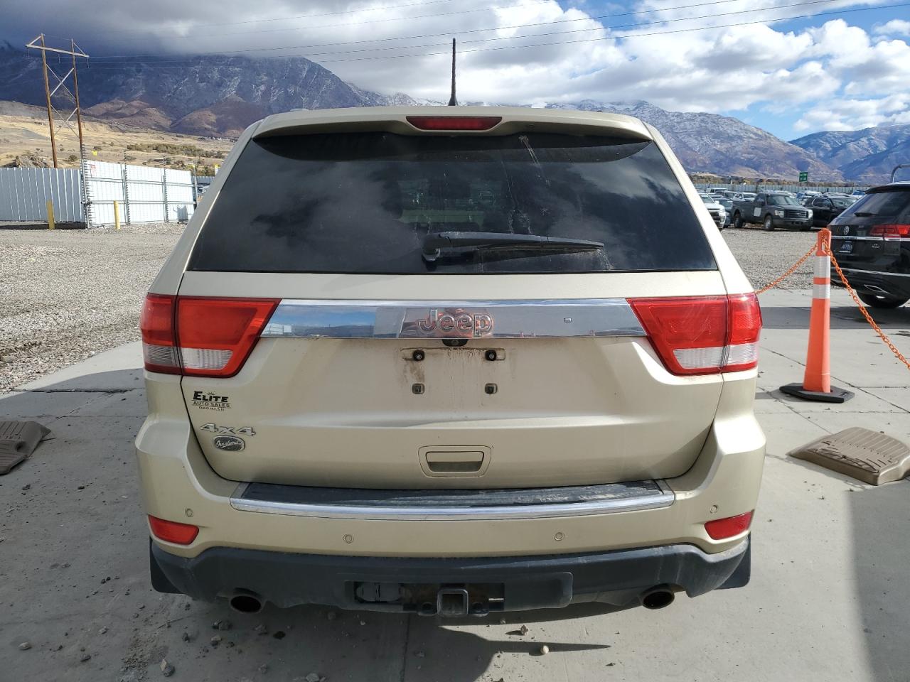 2011 Jeep Grand Cherokee VIN 1J4RR6GT7BC636023 Copart auction photo, normal wear damage thumbnail 6