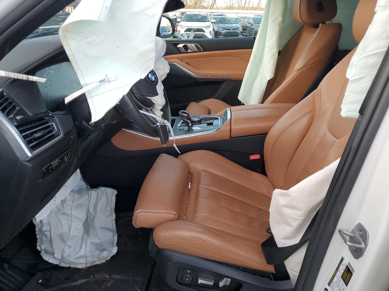 2019 BMW X5 VIN 5UXCR6C58KLL31308 Copart auction photo, front end / side damage thumbnail 7