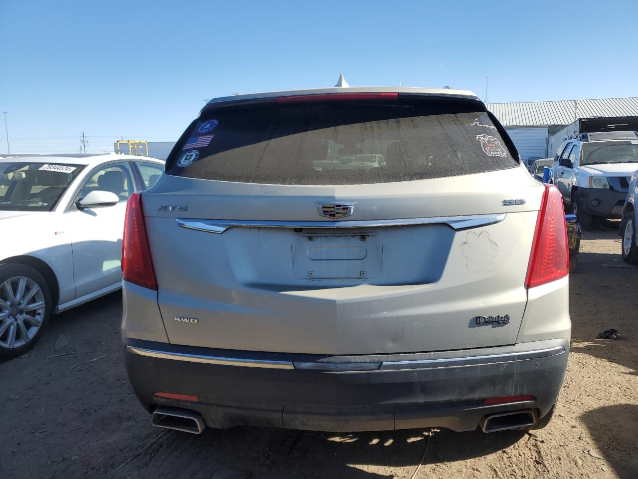 2017 Cadillac XT5 VIN 1GYKNERS1HZ154651 Copart auction photo, front end / side damage thumbnail 6