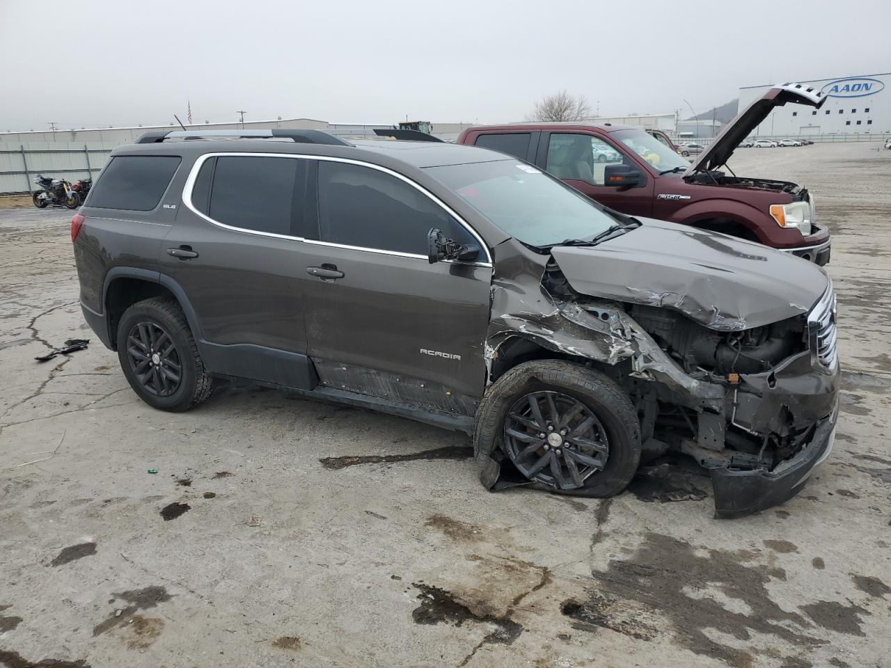 2019 GMC Acadia VIN 1GKKNLLS3KZ120063 Copart auction photo, front end / side damage thumbnail 4