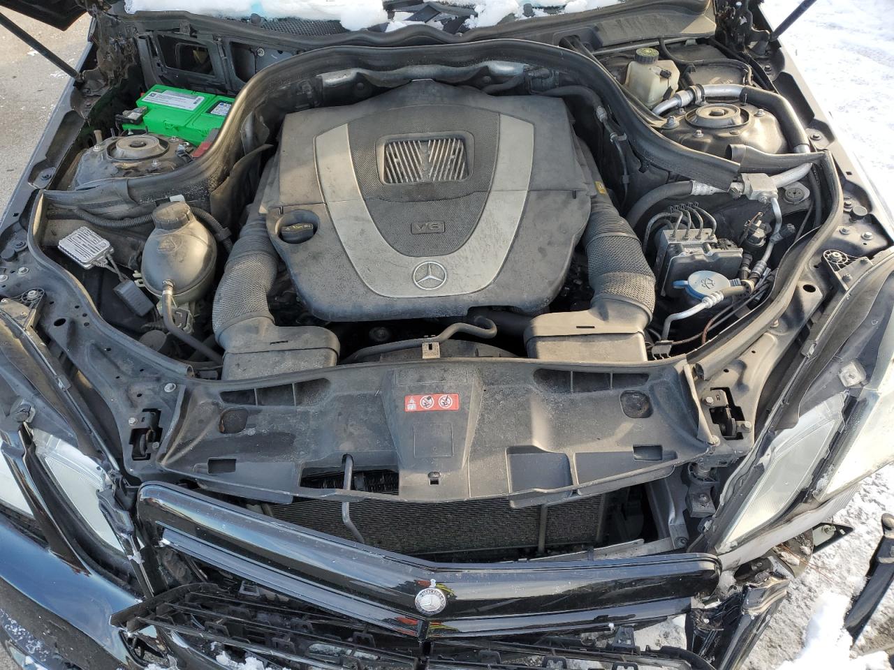 2011 Mercedes-Benz E-klasse VIN WDDHF8HB4BA428954 Copart auction photo, front end / top/roof damage thumbnail 11