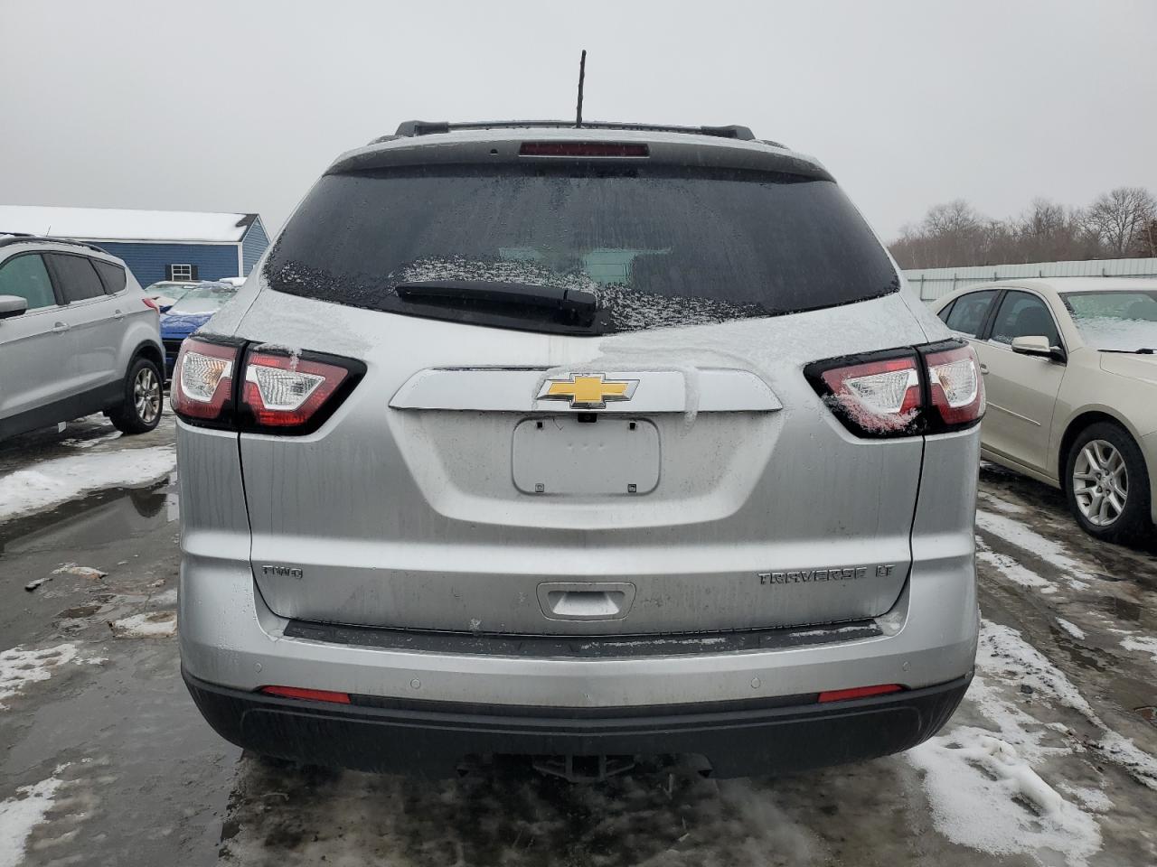 2015 Chevrolet Traverse VIN 1GNKVGKD3FJ364782 Copart auction photo, front end damage thumbnail 6