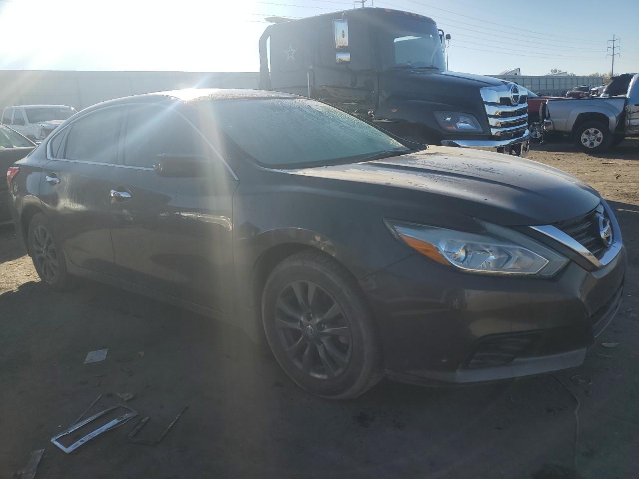 2016 Nissan Altima VIN 1N4AL3AP5GN382330 Copart auction photo, water/flood damage thumbnail 4