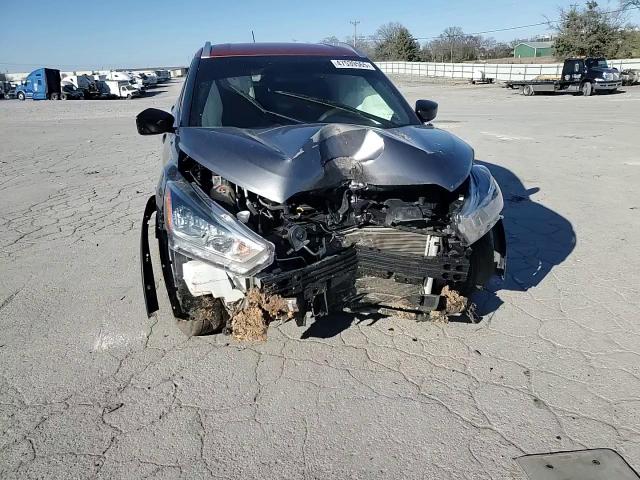 2018 Nissan Kicks VIN 3N1CP5CU0JL505757 Copart auction photo, front end damage thumbnail 11