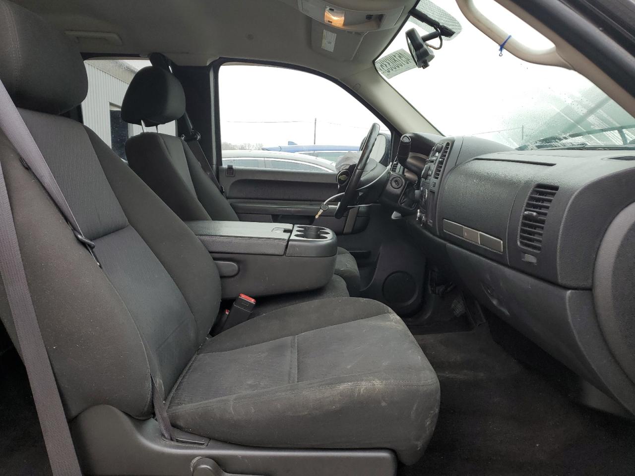 2011 Chevrolet Silverado VIN 1GCRKSE33BZ146889 Copart auction photo, front end / side damage thumbnail 7