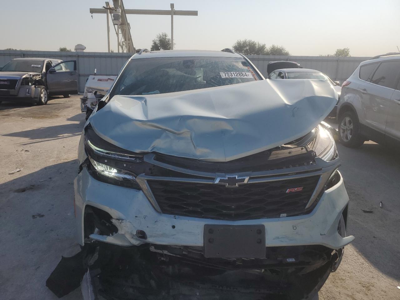 2022 Chevrolet Equinox VIN 2GNAXWEV7N6144996 Copart auction photo, front end / side damage thumbnail 5