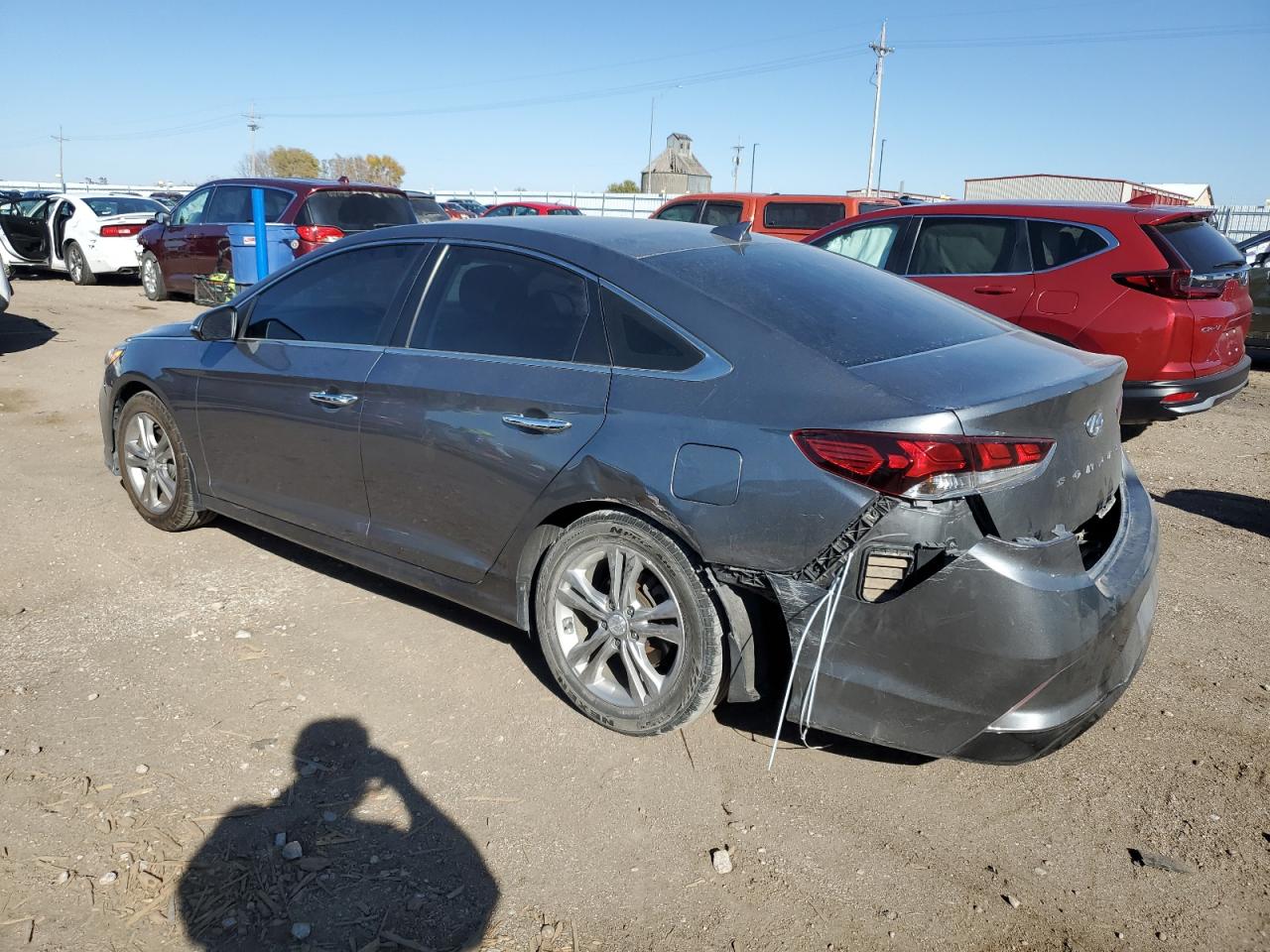 2018 Hyundai Sonata VIN 5NPE34AF6JH669966 Copart auction photo, side / rear end damage thumbnail 2