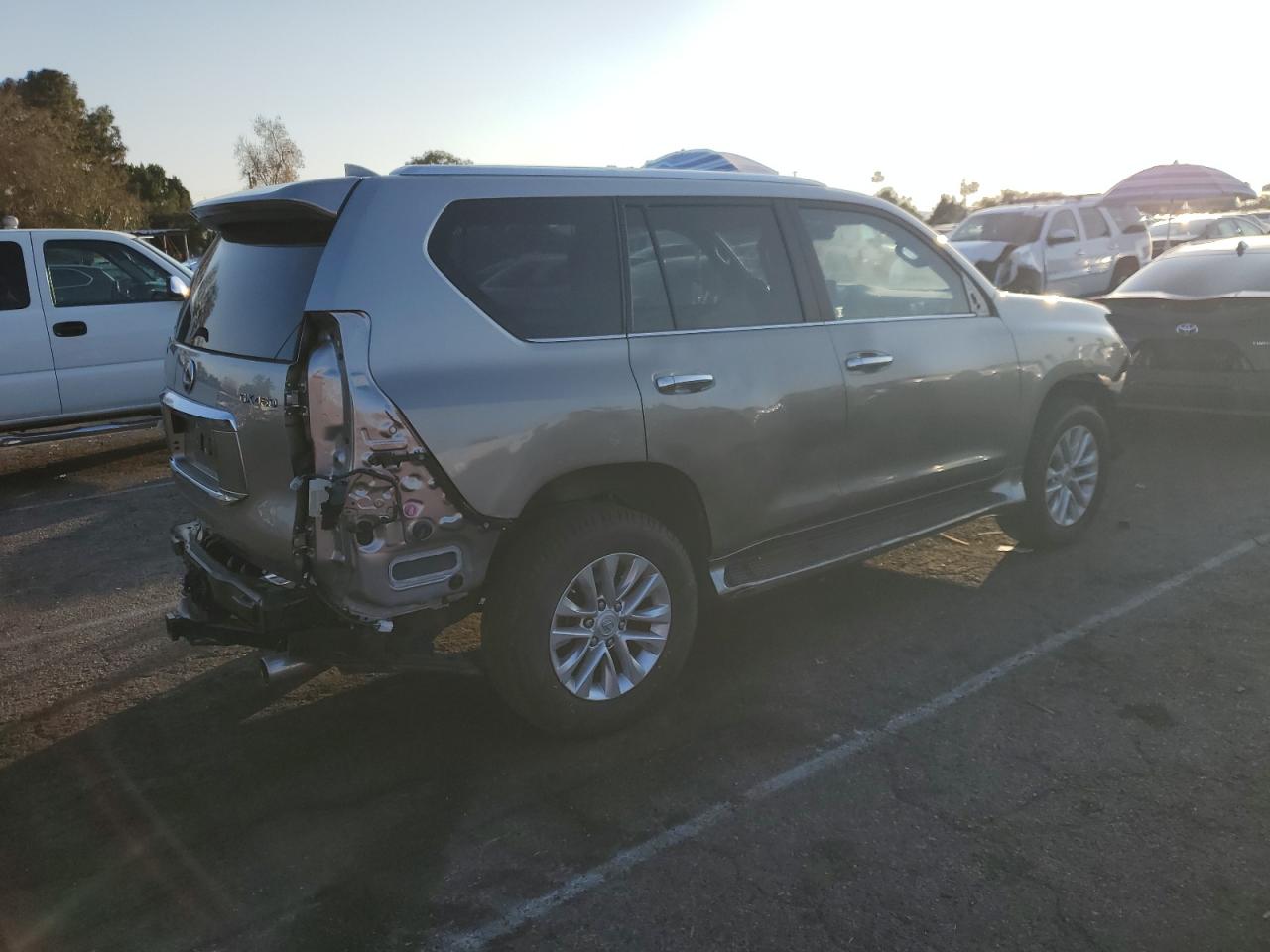 2023 Lexus GX VIN JTJAM7BX8P5362681 Copart auction photo, stripped / minor dent/scratches damage thumbnail 3