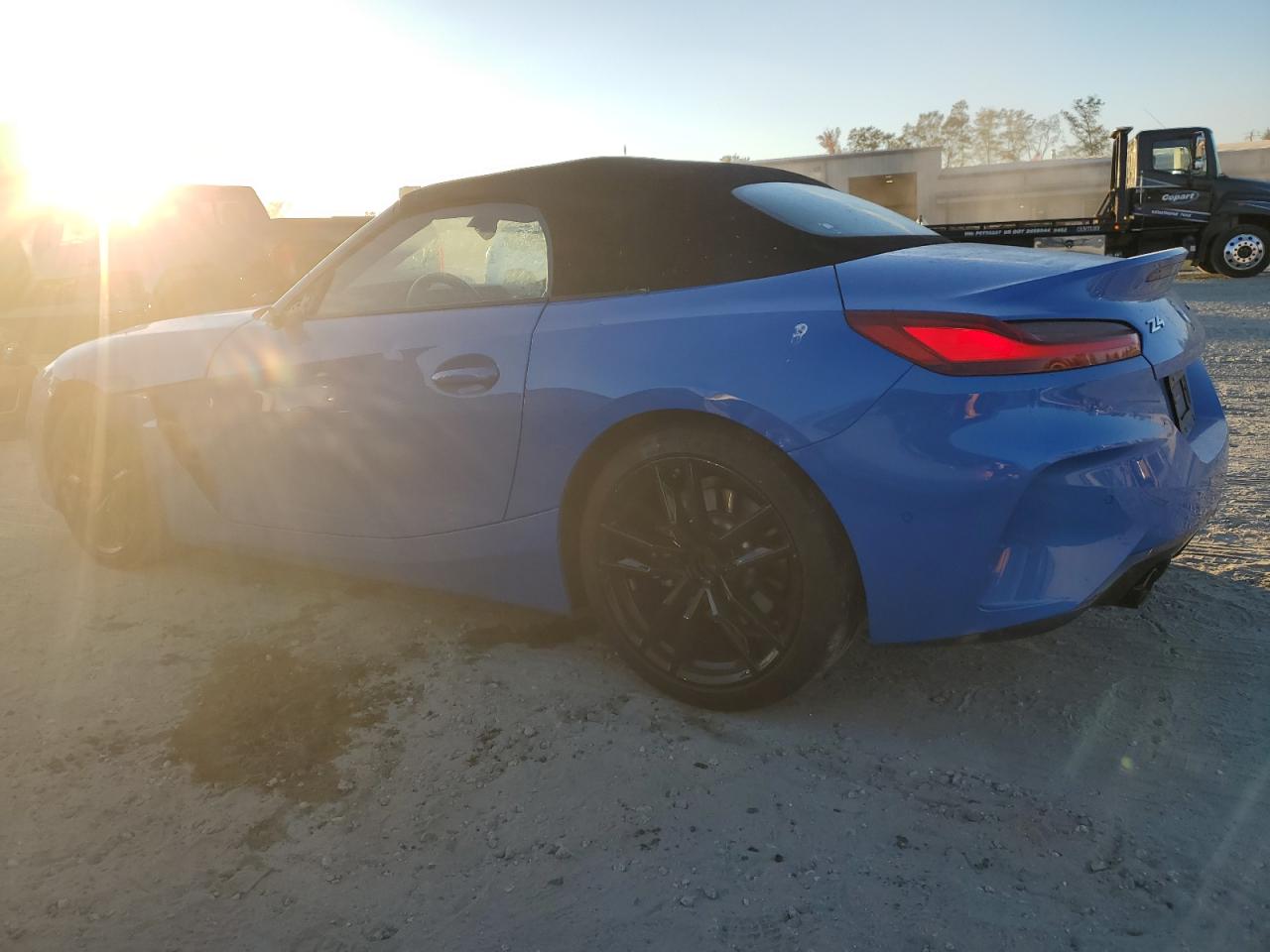 2022 BMW Z4 VIN WBAHF3C02NWX38818 Copart auction photo, front end damage thumbnail 2