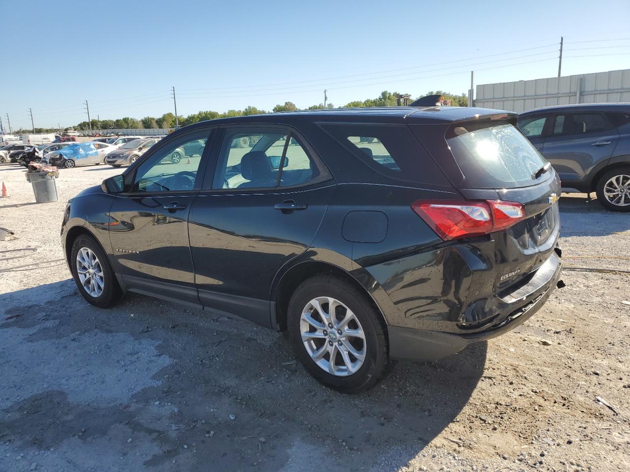 2019 Chevrolet Equinox VIN 3GNAXHEV7KL230358 Copart auction photo, rear end damage thumbnail 2