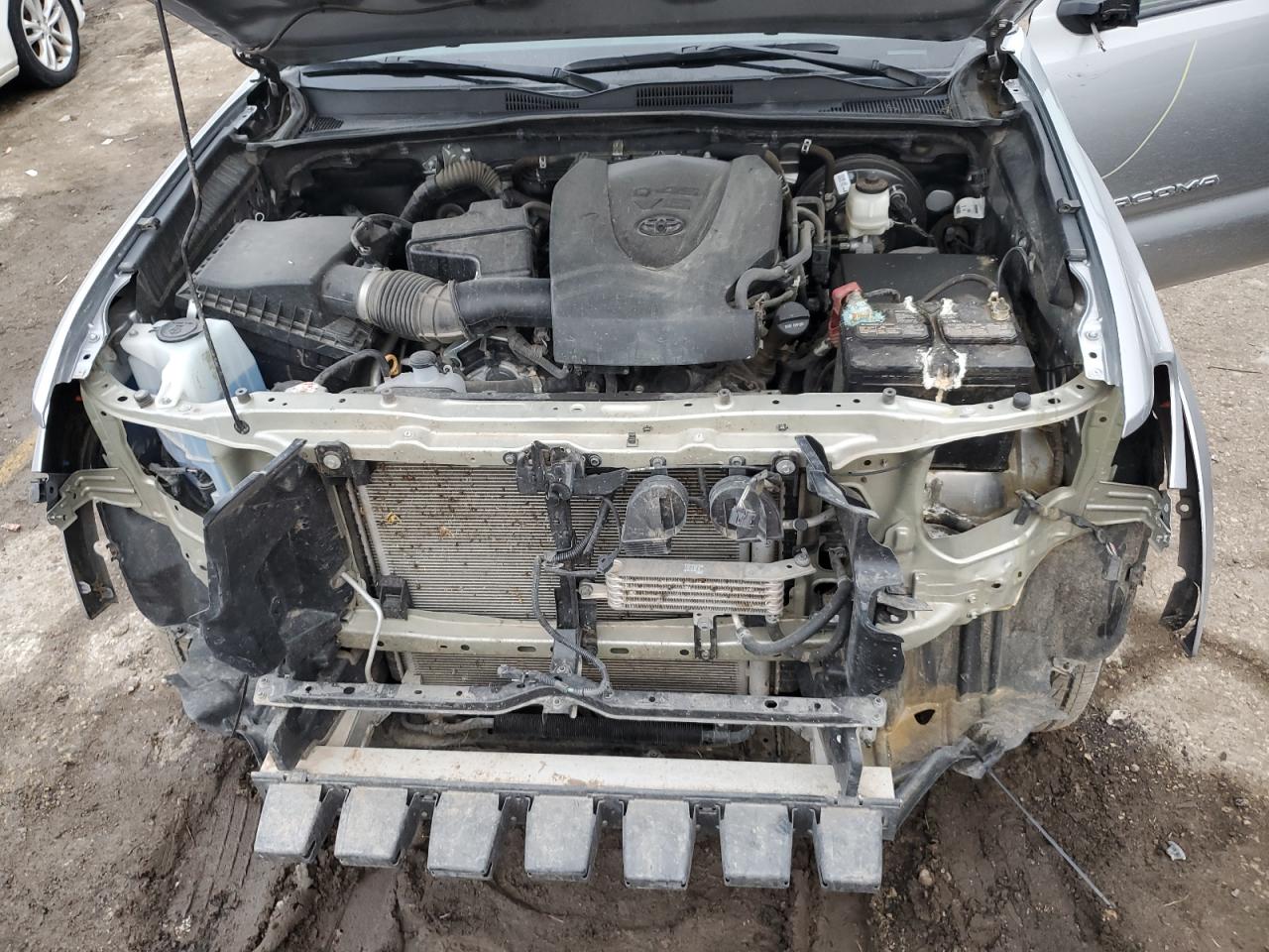 2020 Toyota Tacoma VIN 5TFSZ5AN6LX213620 Copart auction photo, front end / rear end damage thumbnail 11