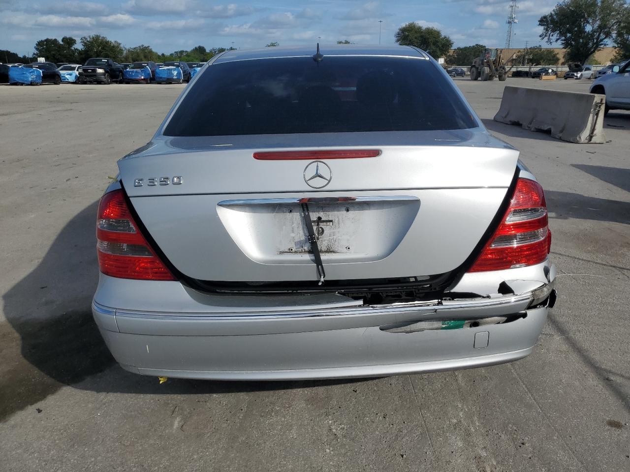 2006 Mercedes-Benz E-klasse VIN WDBUF56J36A852731 Copart auction photo, rear end / side damage thumbnail 6