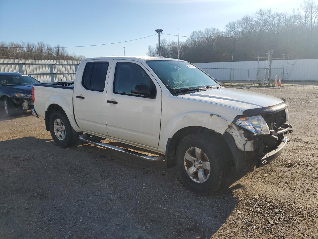 2013 Nissan Navara (Frontier) VIN 1N6AD0EV6DN723080 Copart auction photo, front end damage thumbnail 4