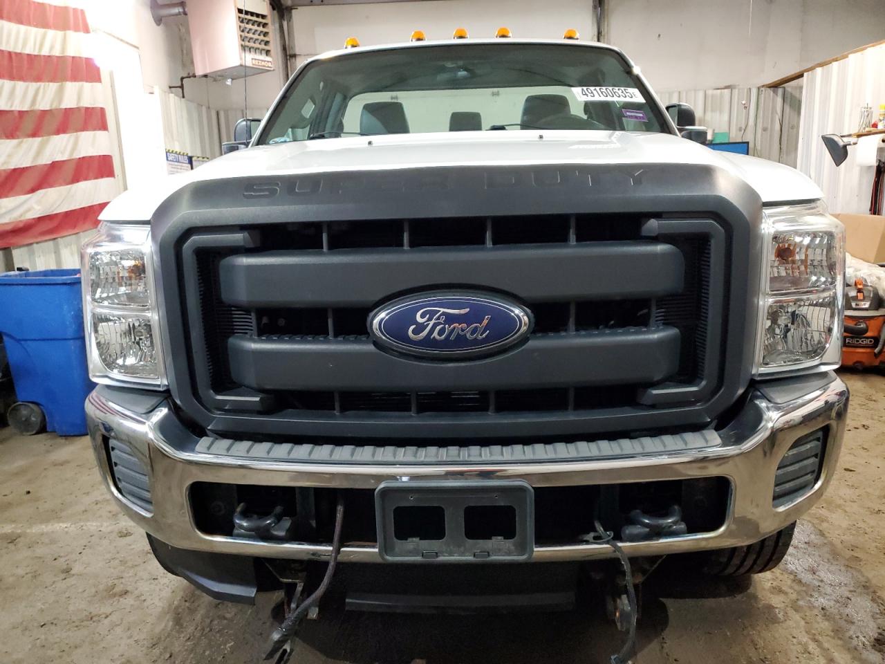2015 Ford F350 VIN 1FTBF3B69FEB26198 Copart auction photo, undercarriage / minor dent/scratches damage thumbnail 5