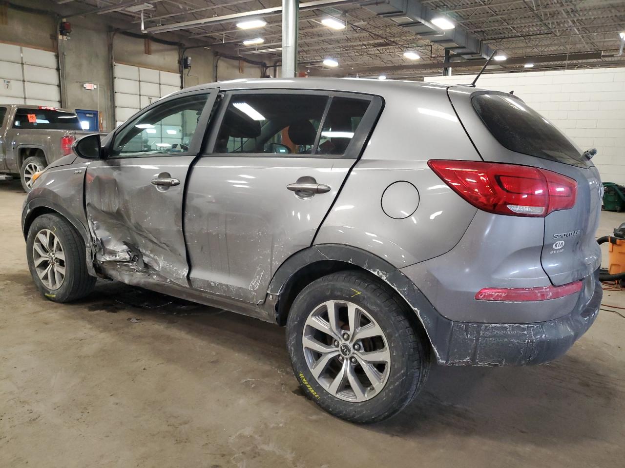 2015 KIA Sportage VIN KNDPBCAC5F7780791 Copart auction photo, side / front end damage thumbnail 2