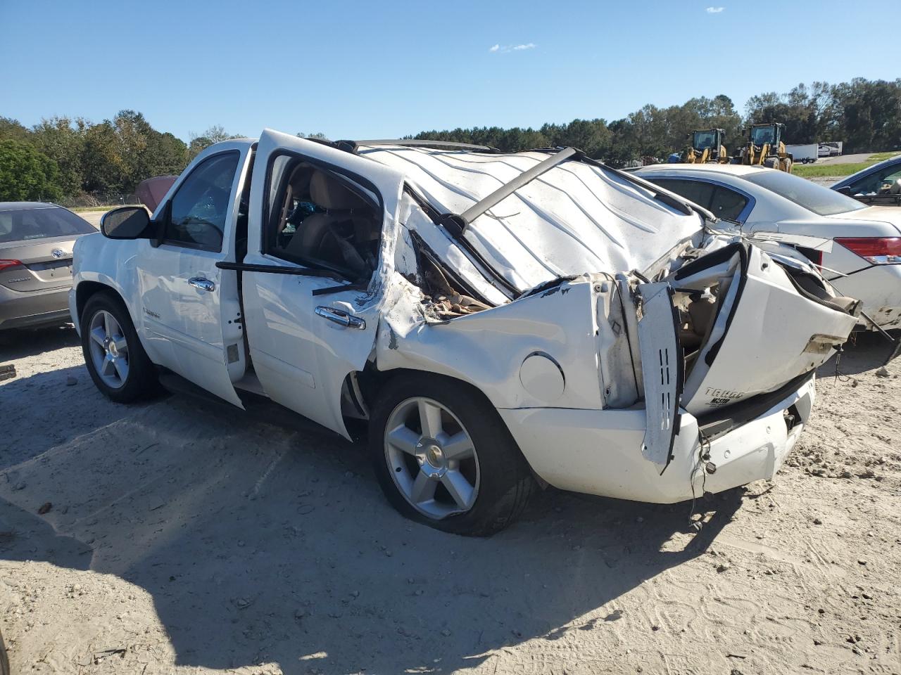 2007 Chevrolet Tahoe VIN 1GNFC13047R327596 Copart auction photo, all over damage thumbnail 2